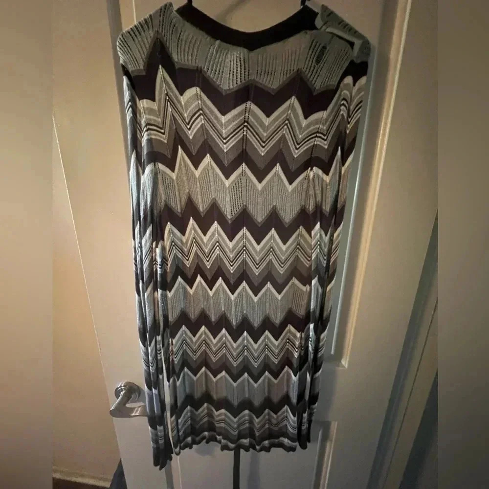 Belldini Open Front, Gray Chevron Pattern With Be… - image 2
